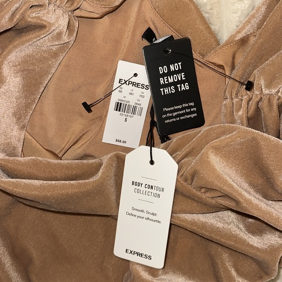 EXPRESS TOP - Picture 5 of 6